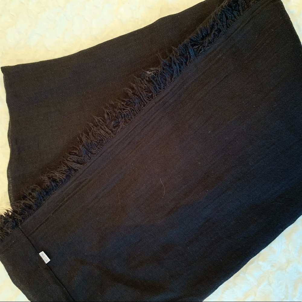 Black Infinity Scarf!